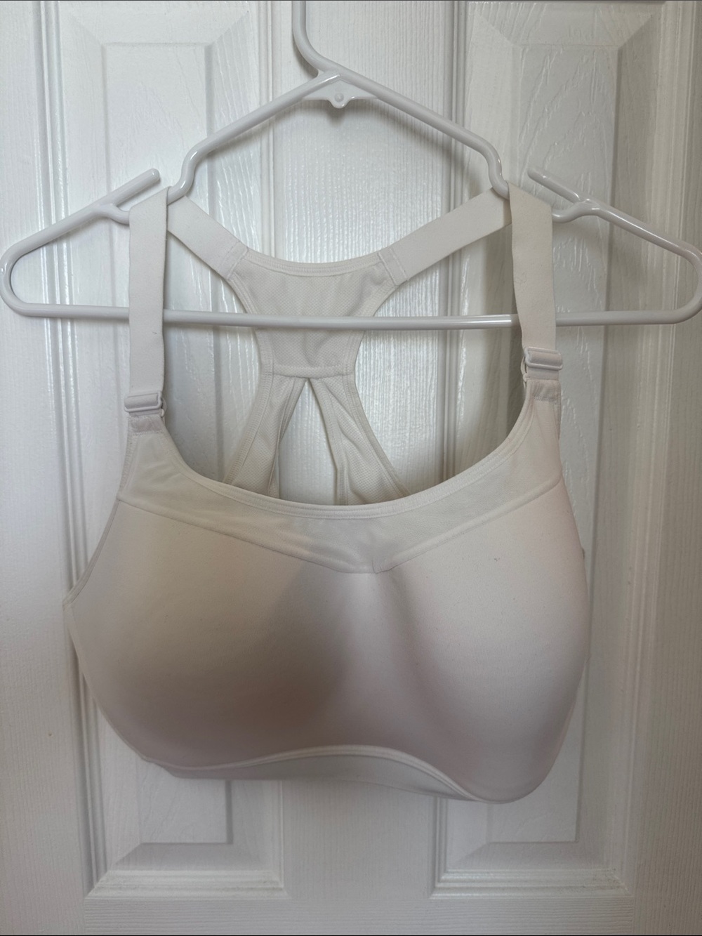 High-Comfort White Racerback Support Sports Bra